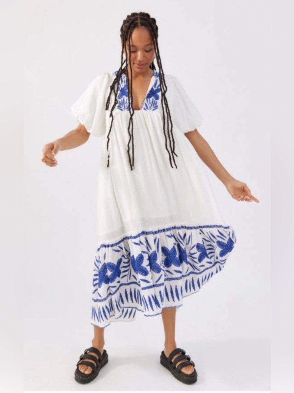 UO In The Meadows Embroidered Scandi Girl Euro Summer Effortless Size Small